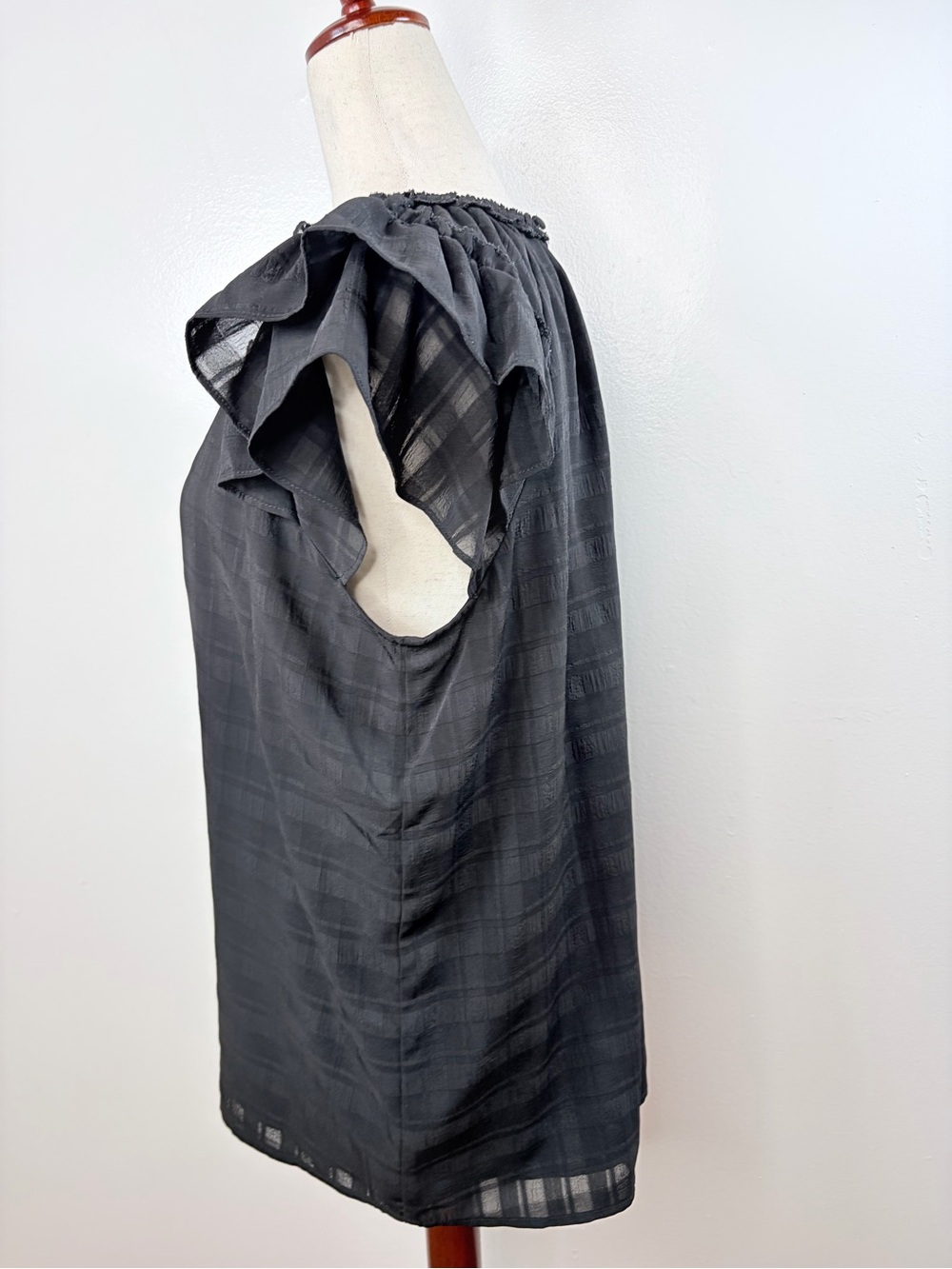 LOFT Ruffle Flutter Sleeve Top - Picture 6 of 9